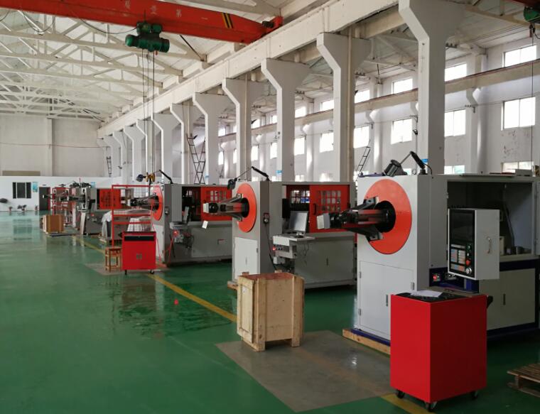 線材折彎機為什么分為轉頭、轉線、無凸輪三種結構？